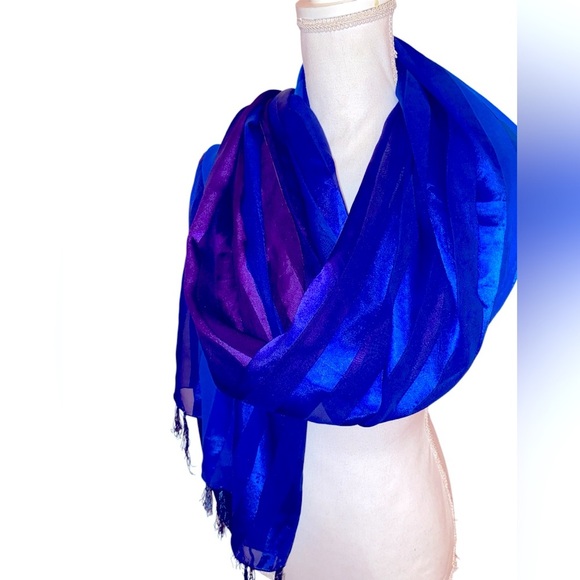 Peacock Colored Luxurious Fashion Scarf/Wrap in Ombré Blue and Purple 66”x 42” - Picture 2 of 5